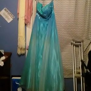 Blue prom dress